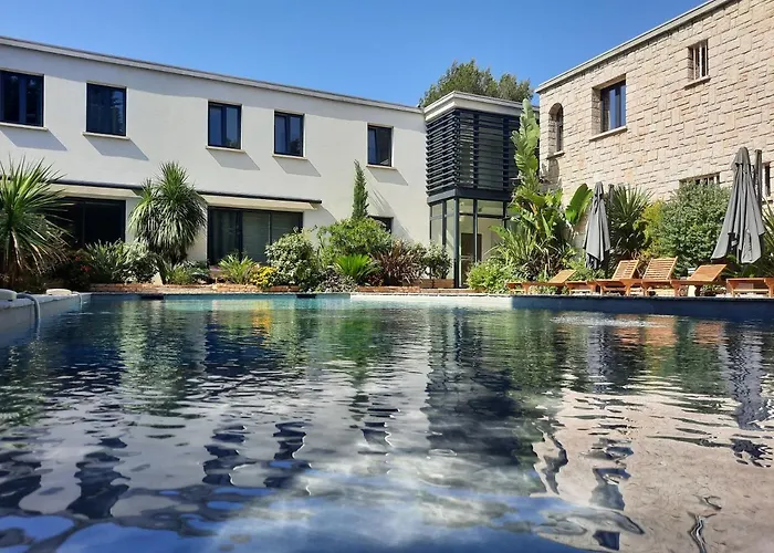 Hpc Suites - Cassis Centre - Parking Gratuit & Piscine Chauffee