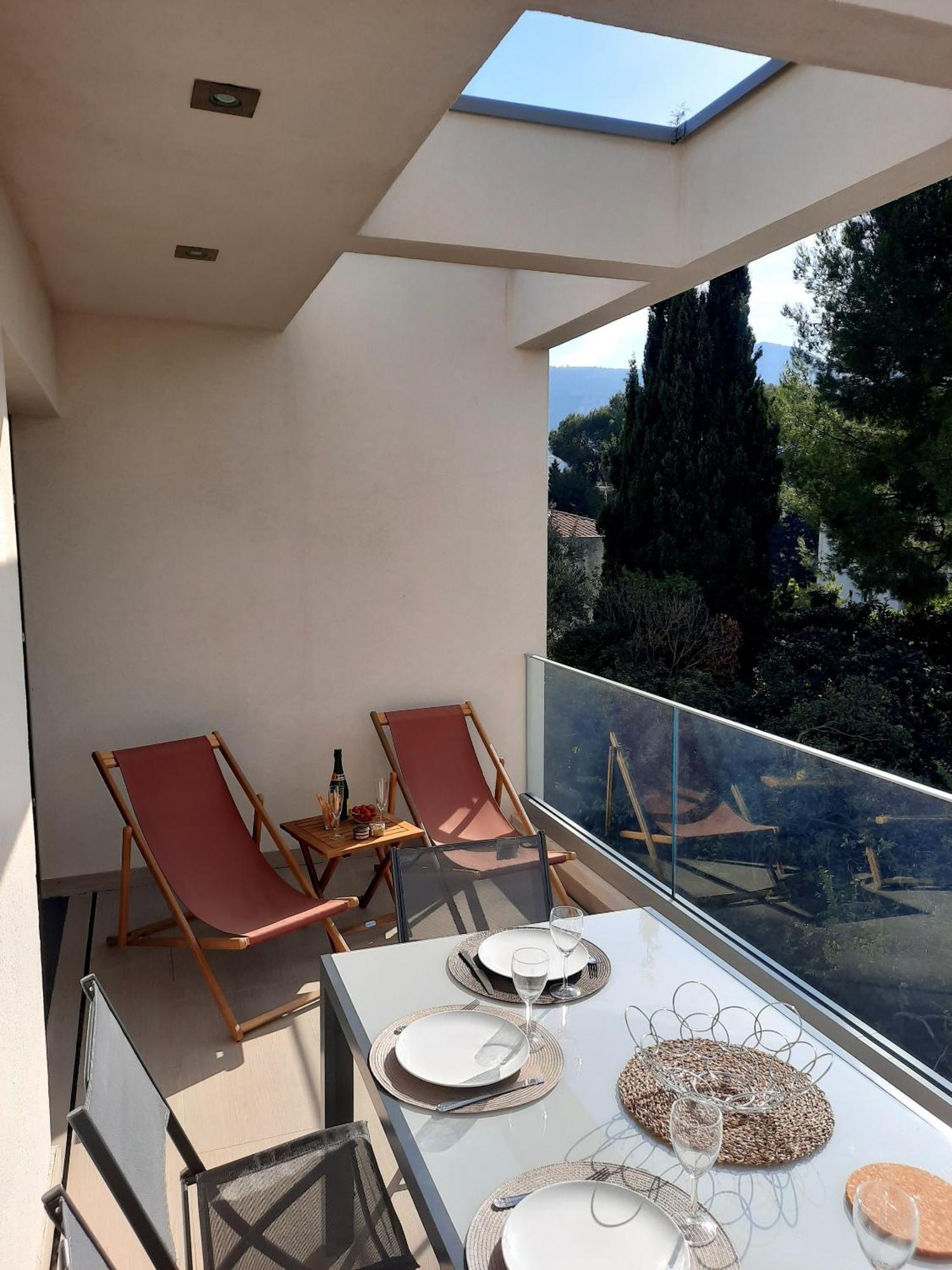 Hpc Suites - Cassis Centre - Parking Gratuit & Piscine Chauffee