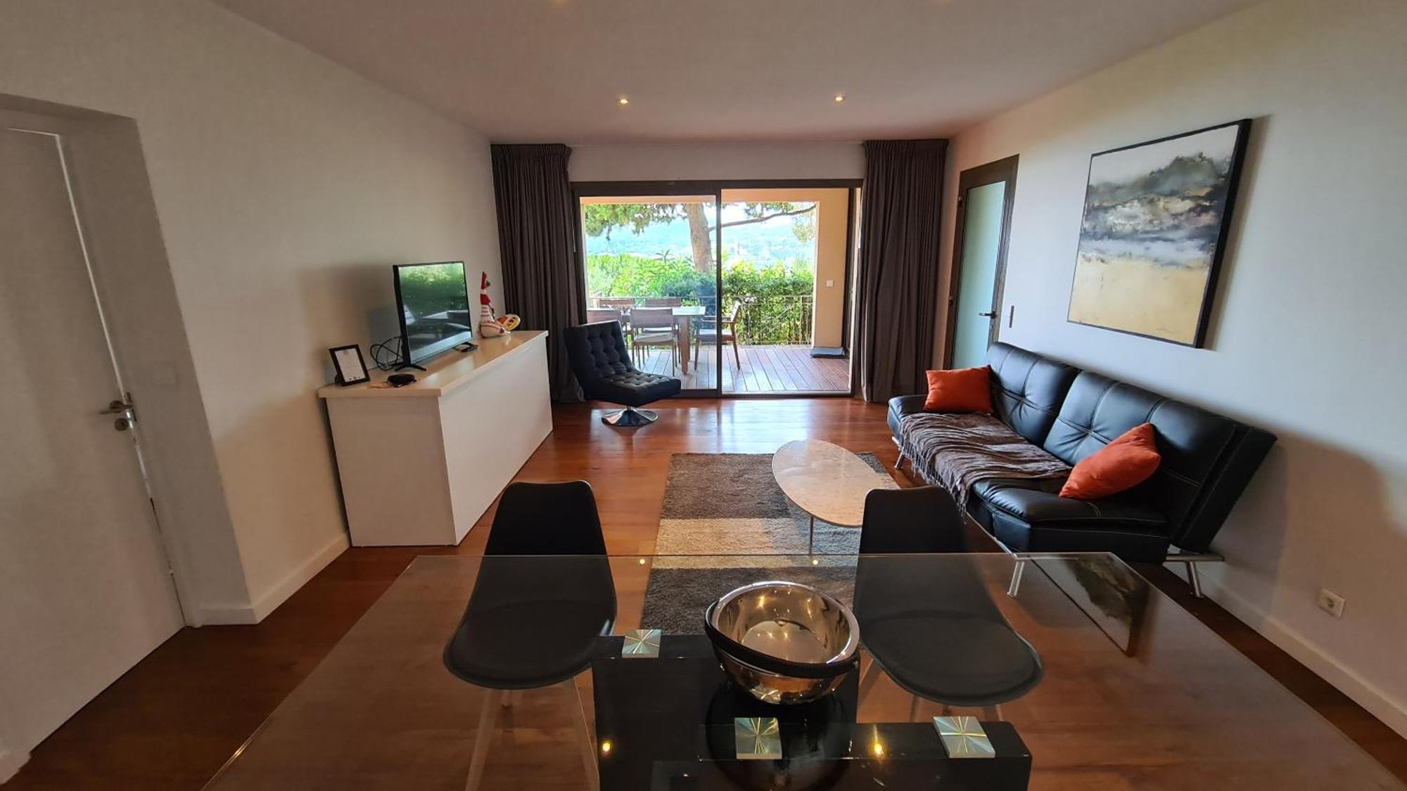 Hpc Suites - Cassis Centre - Parking Gratuit & Piscine Chauffee