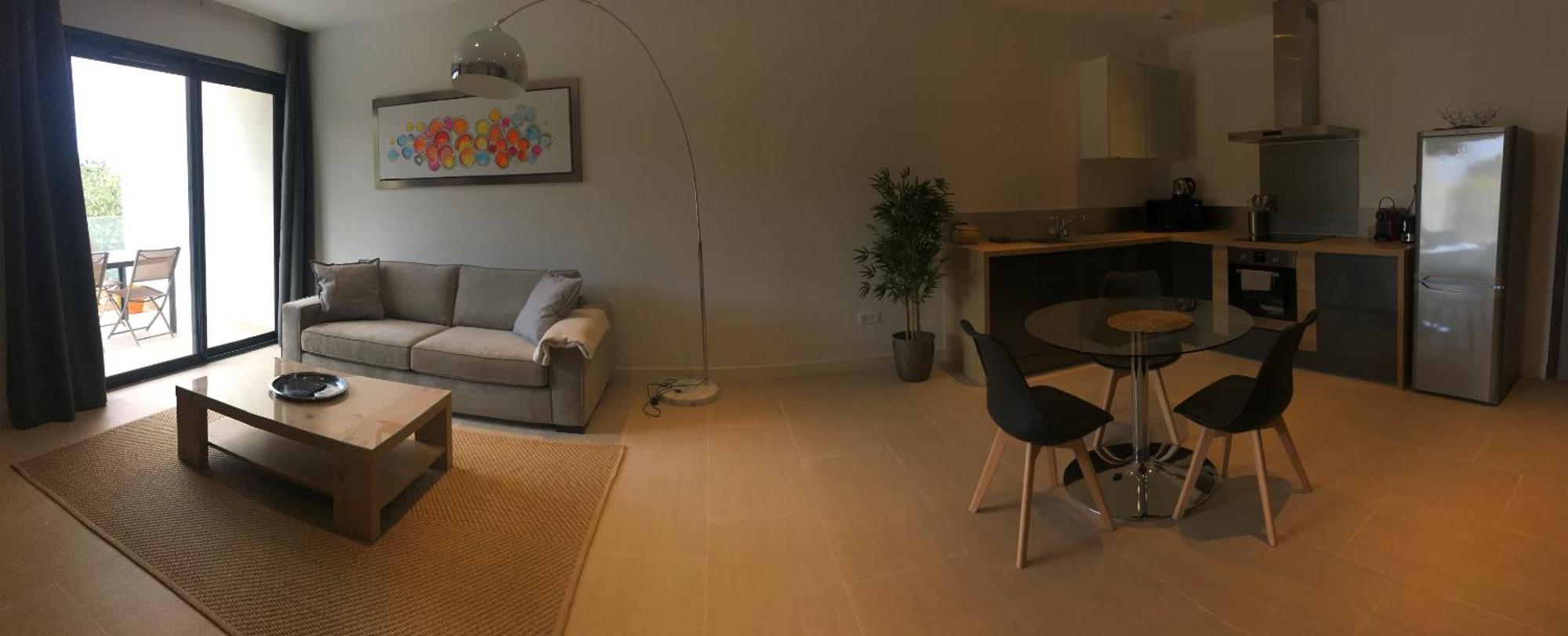 Hpc Suites - Cassis Centre - Parking Gratuit & Piscine Chauffee Hotel 4*